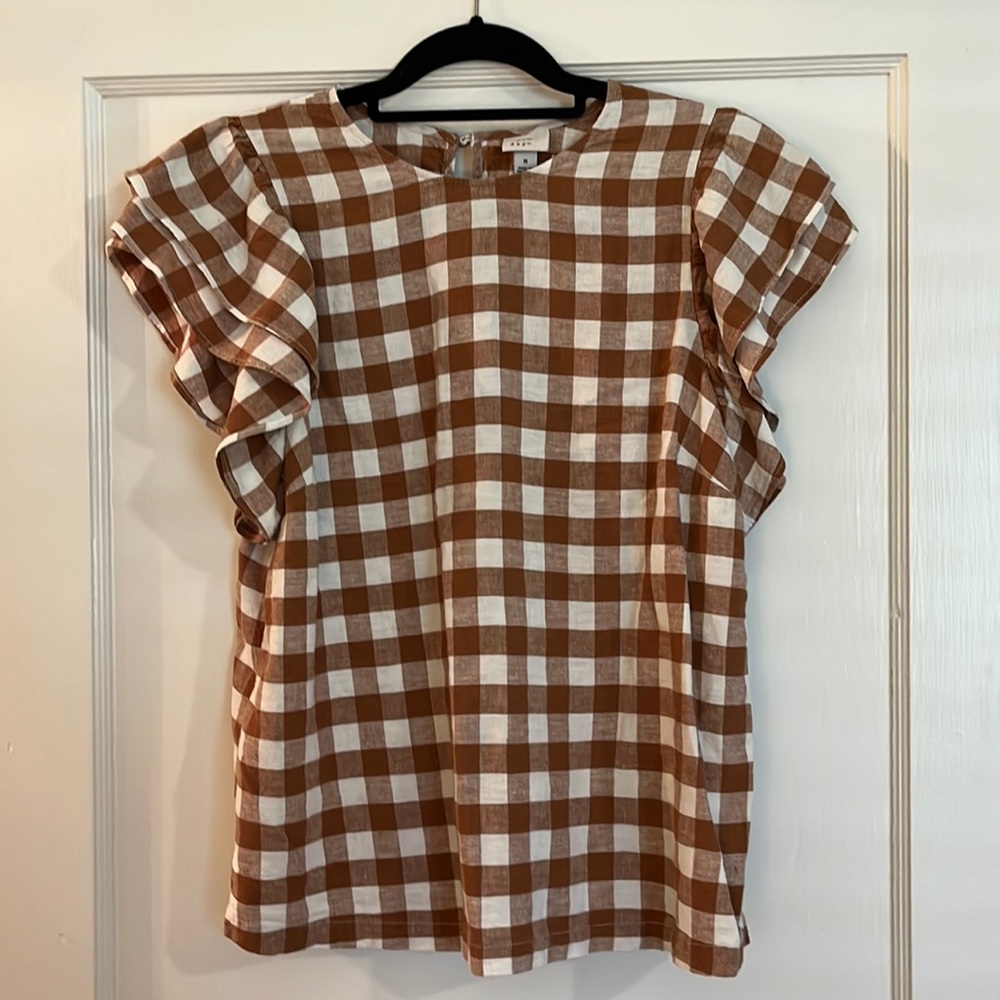 brown/white Buffalo check top with ruffle sleeves, linen material